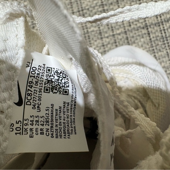 Nike Track and Field White Athletic Shoes - Picture 4 of 4